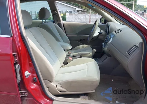 2004 Nissan Altima 2.5 S from USA, damaged, VIN 1N4AL11D04C123911